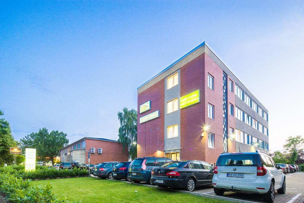 Airport Hostel Hamburg Exterior photo